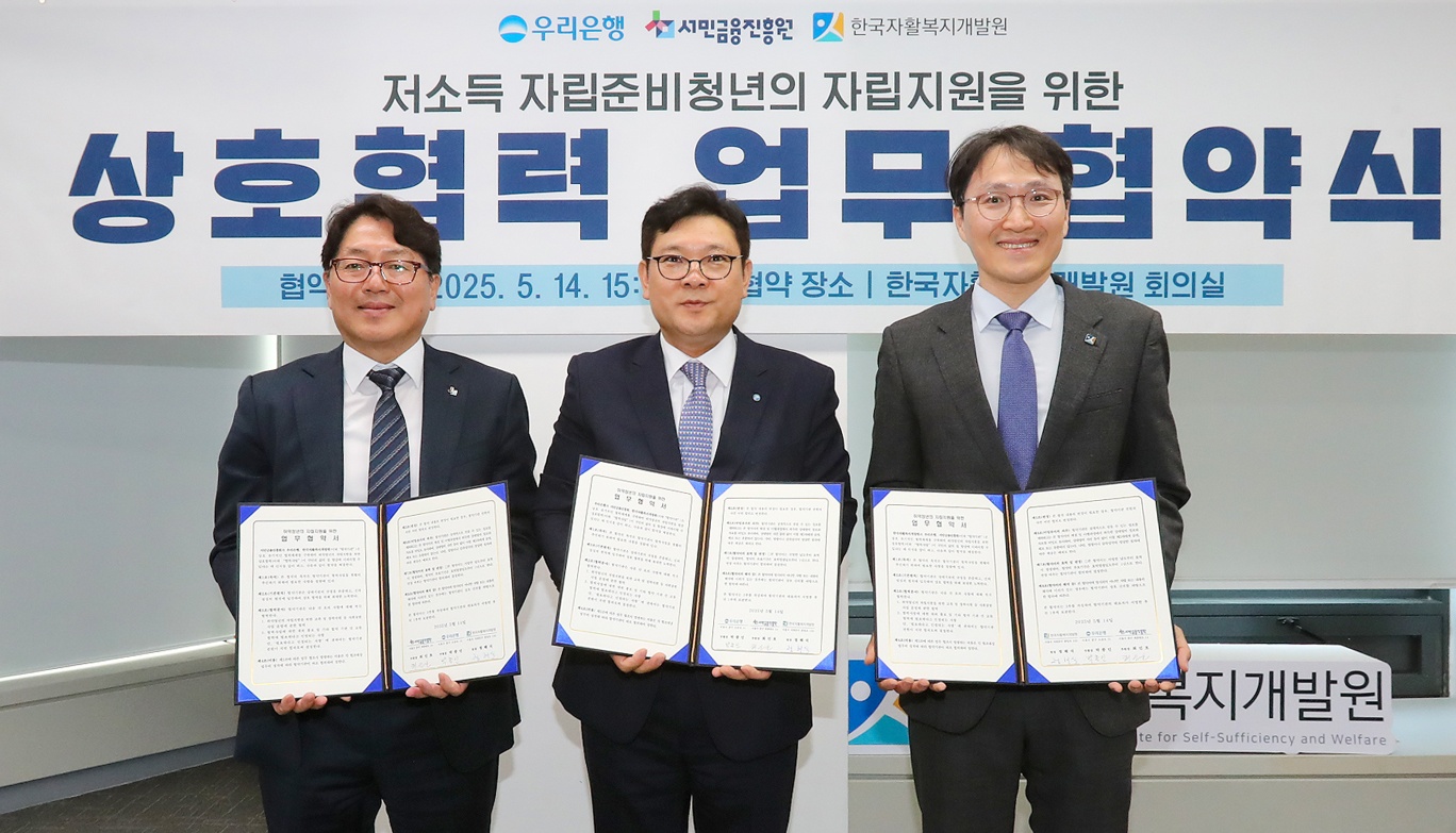 브로셔 리플릿 사진